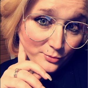 Meet your Posher, Paula